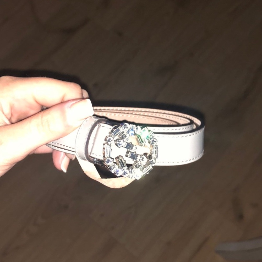 Grey gucci belt